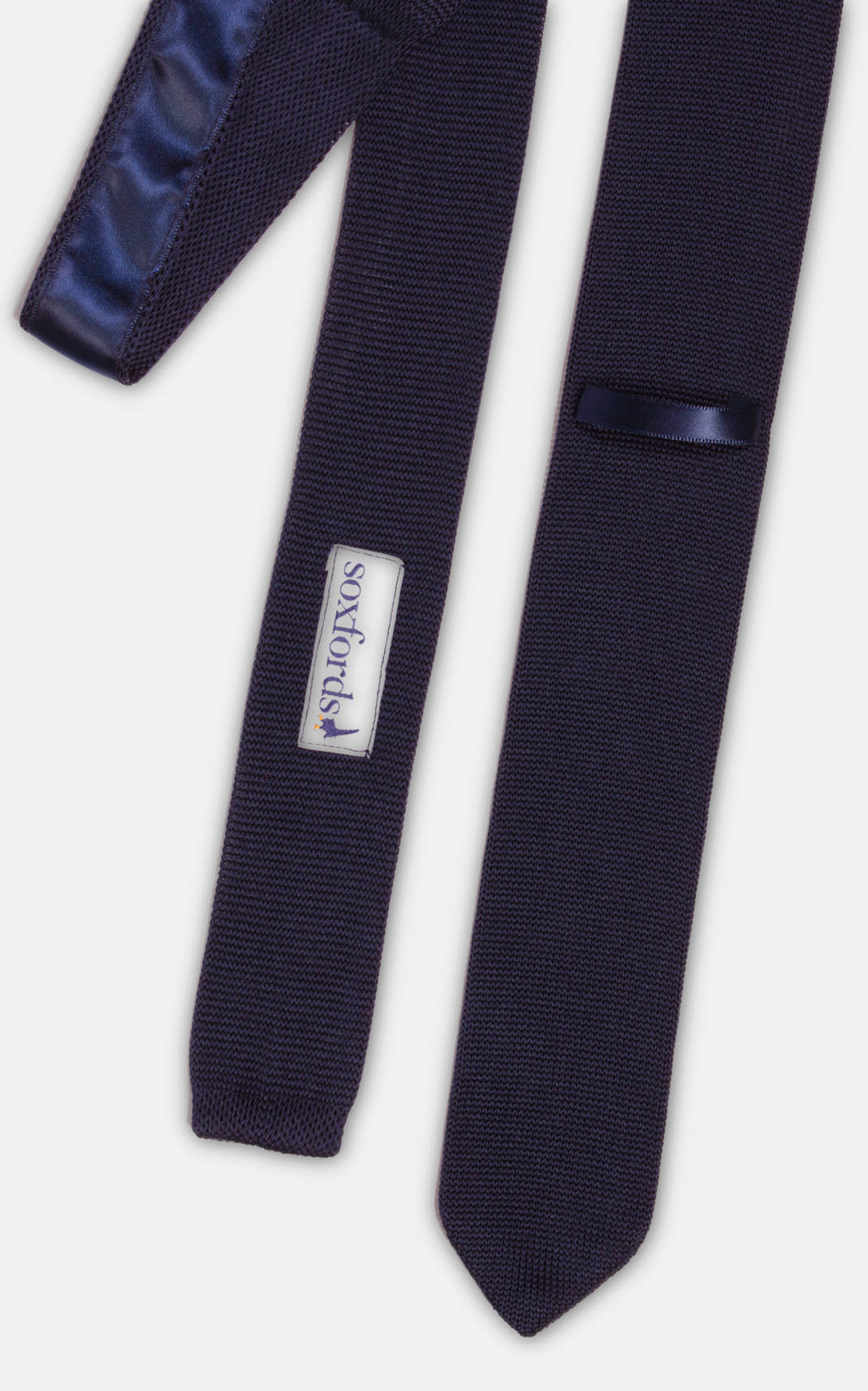 Dark blue knitted skinny silk tie 