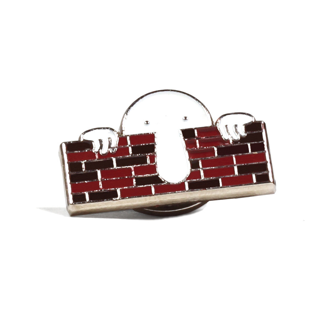 Kilroy Enamel Pin