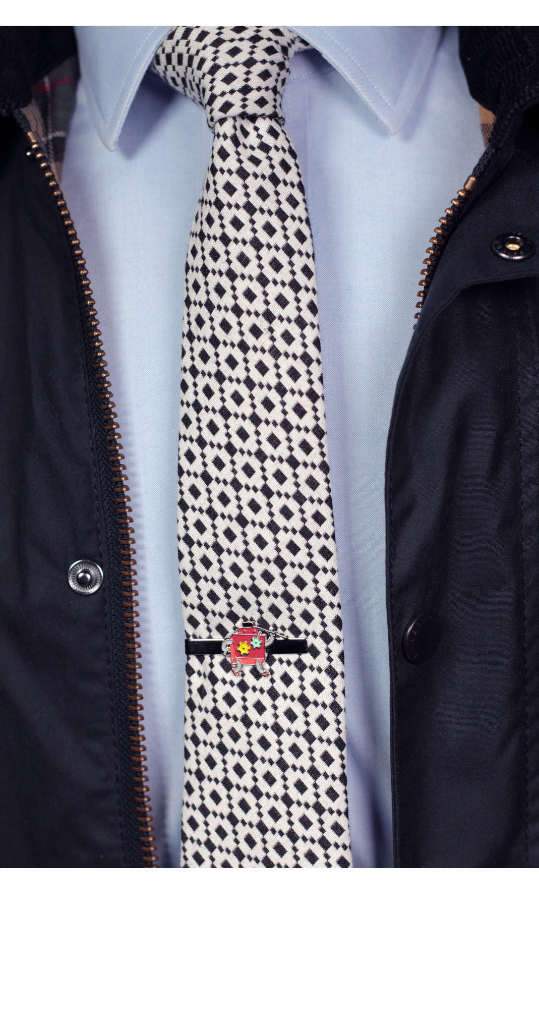 Black and white woven wool tie, hand-crafted in Brooklyn, NYC